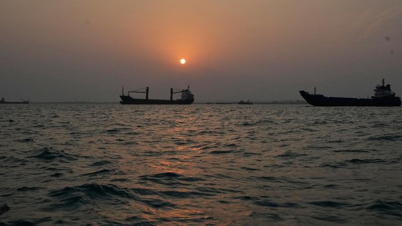 Oil and gas production in the Strait of Hormuz is "sprawling, accessible, and exposed", Iran says.