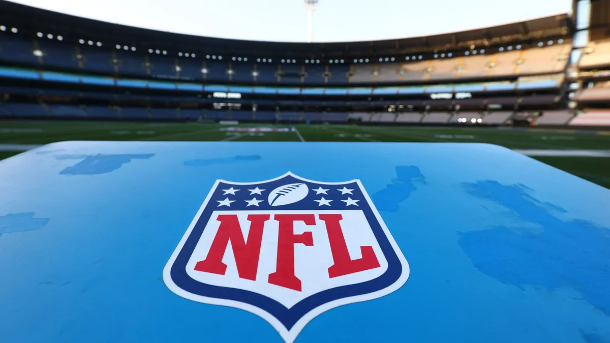 Ultimate guide to historic MCG game as Rams take on 49ers
