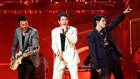 Jonas Brothers bring Super Bowl fever to Melbourne.