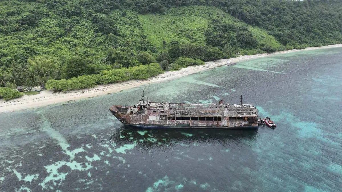 Philippines ferry fire: At least 35 dead and 54 missing after MV June Aster disaster near Palawan