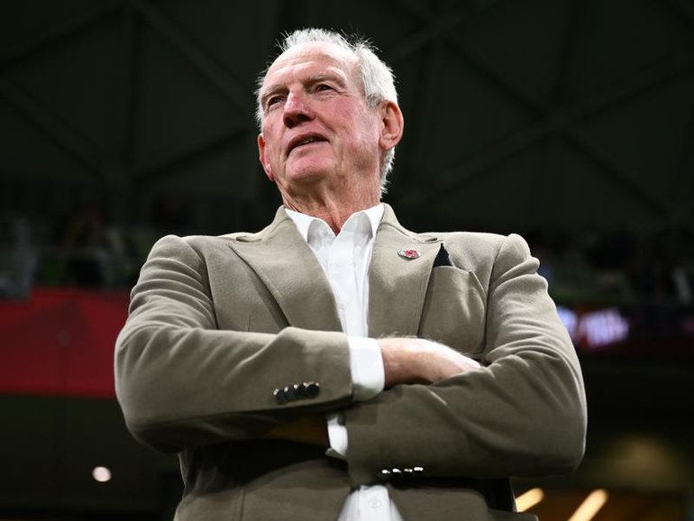 Wayne Bennett wants the NRL bunker binned after two more calls helped end the Rabbitohs' hopes. 