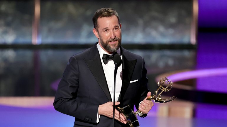 Noah Wyle accepts the Outstanding Lead Actor in a Drama Series award for "The Pitt" onstage during the 77th Primetime Emmy Awards at Peacock Theatre on September 14, 2025.