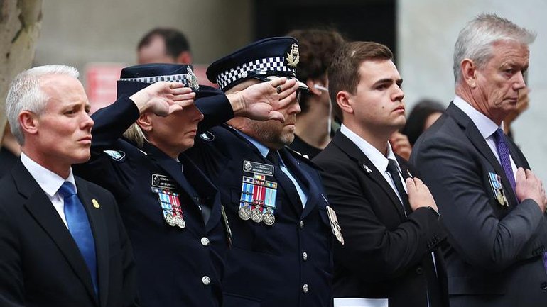 Steve"Golly"Gollschewskiis being remembered as a calm presence who led through tough times. (Jason O'BRIEN/AAP PHOTOS)