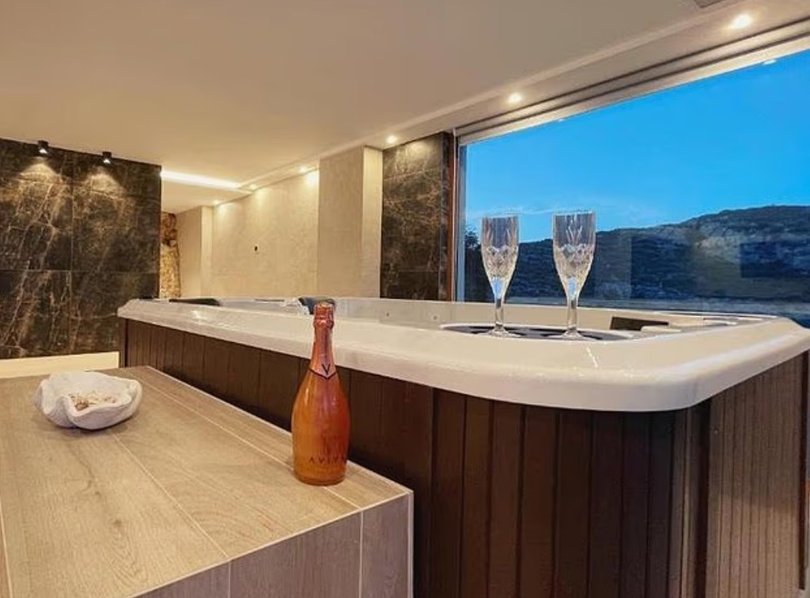 The spa boasts a romantic setting withy stunning views.