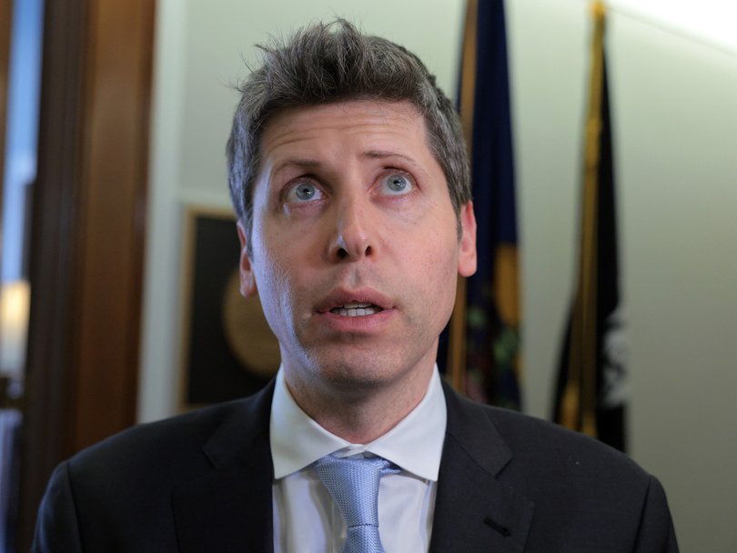 Open AI CEO Sam Altman met with Donald Trump at the Republican midterm convention.