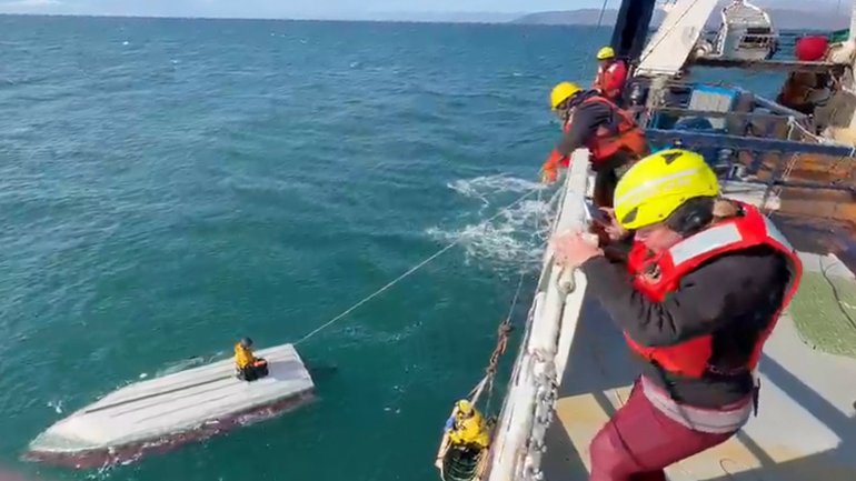 A 15-year-old spent 62 hours on top of an overturned boat in icy temperatures (Carlos Alexis Escartin via AP)