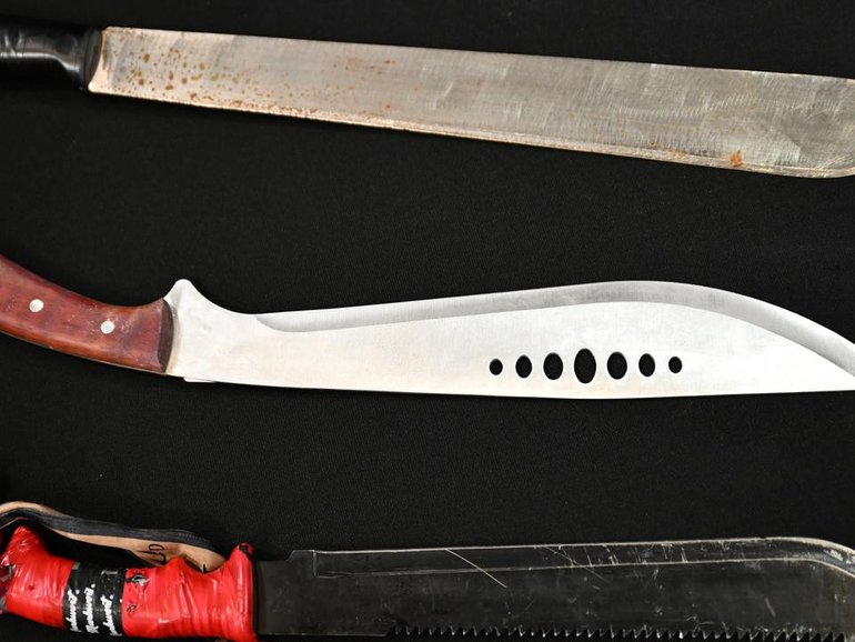 Another state is on track to give police sweeping powers to search for knives. (James Ross/AAP PHOTOS)