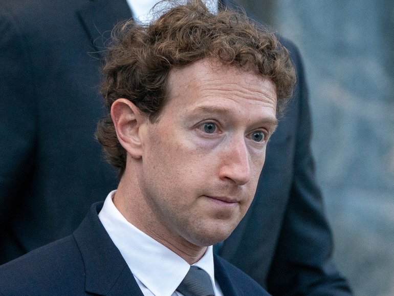 Mark Zuckerberg said that leading AI labs should be focused on safety rather than improving their own technology.