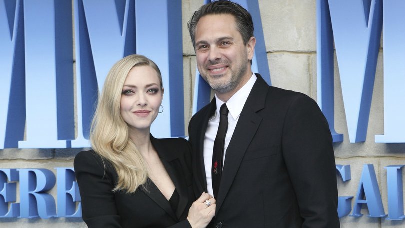 Amanda Seyfried and Thomas Sadoski