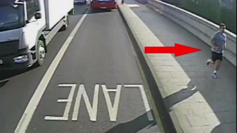 A man who pushed a stranger in front of a bus nine years ago has been found dead. (EPA PHOTO)