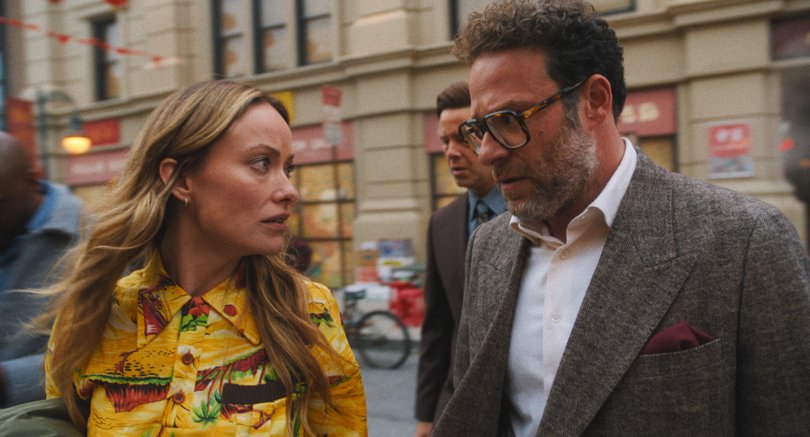 Olivia Wilde as herself with Seth Rogen as Matt in The Studio.