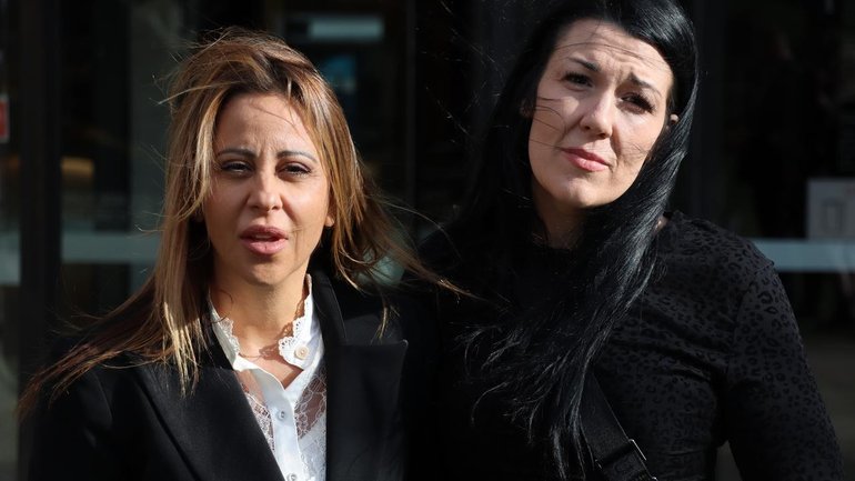 Georgie Burt (right), pictured with lawyer Dimi Ioannou, lost her son Zane Mellor in the tragedy. (Ethan James/AAP PHOTOS)