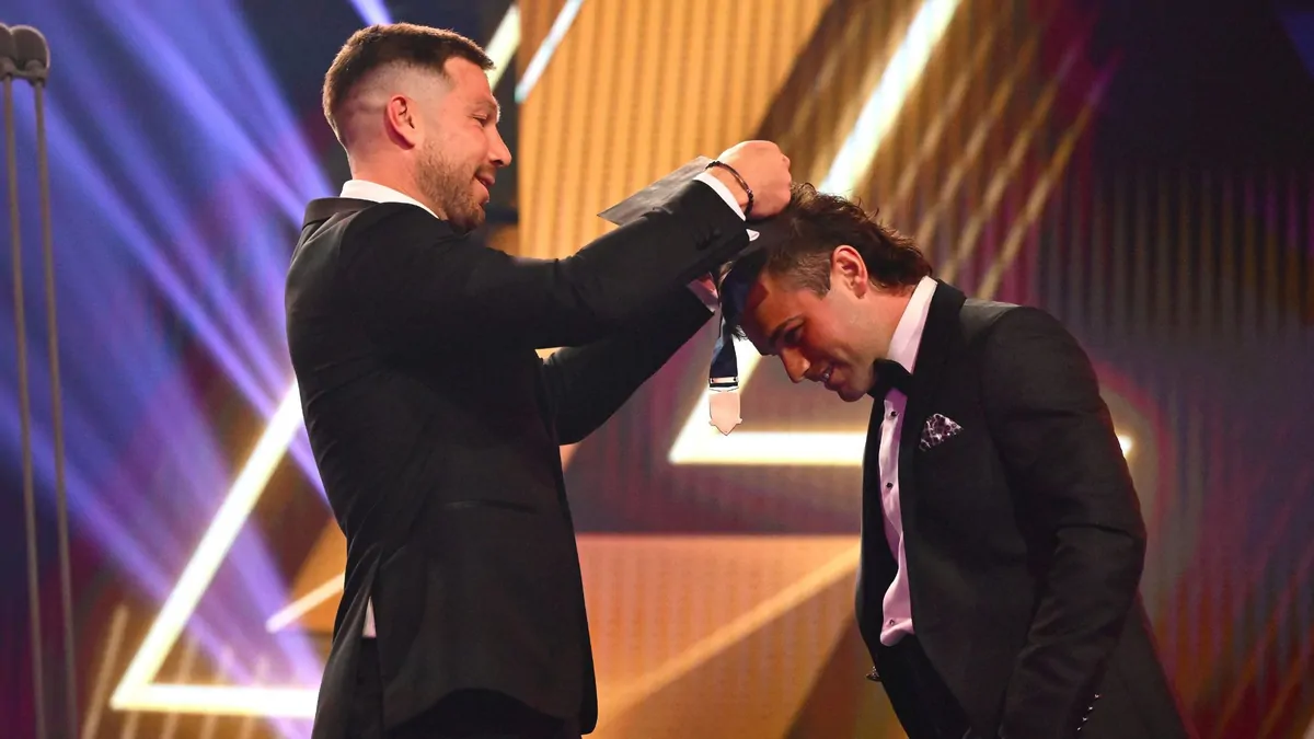 Fans blow up over Mark of the Year award and turn on Hawthorn’s Nick Watson Fans blow up over Mark of the Year award and turn on Hawthorn’s Nick Watson