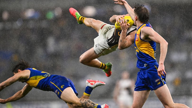 Nick Watson drags in a ripper against West Coast.