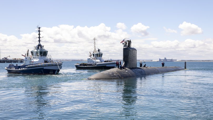 United States Navy Virginia class fast-attack submarine, USS Vermont (SSN 792), departs HMAS Stirling.