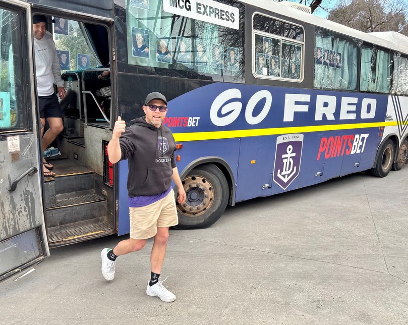 Hayden Ballantyne and Dockers fans on the ‘Longmuir Coach’ have arrived in Melbourne.