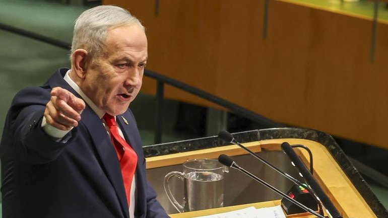 Israeli Prime Minister Benjamin Netanyahu urged any other "moral cowards" to leave the hall. (EPA PHOTO)