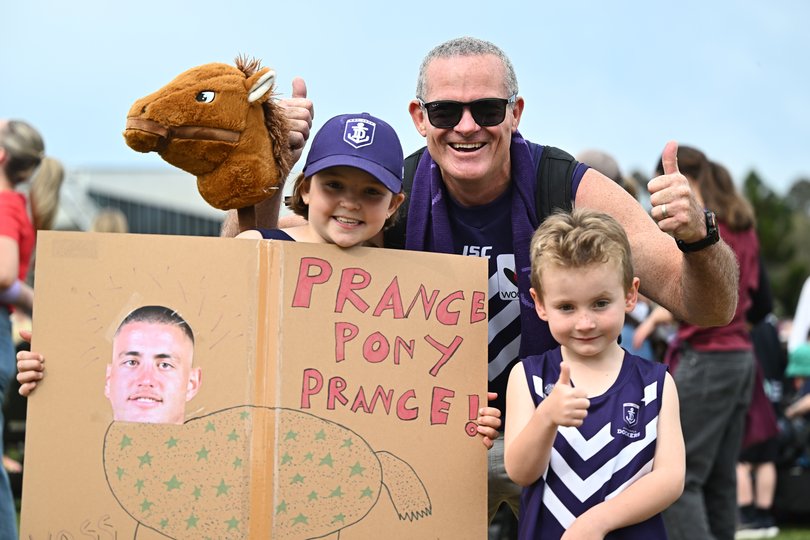 Some Pat Voss supporters.
