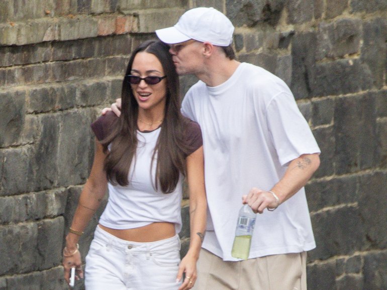 Lachie Neale's got the green light and his girlfriend in Melbourne ! — and certainly looked like a man with plenty to smile about on Friday!