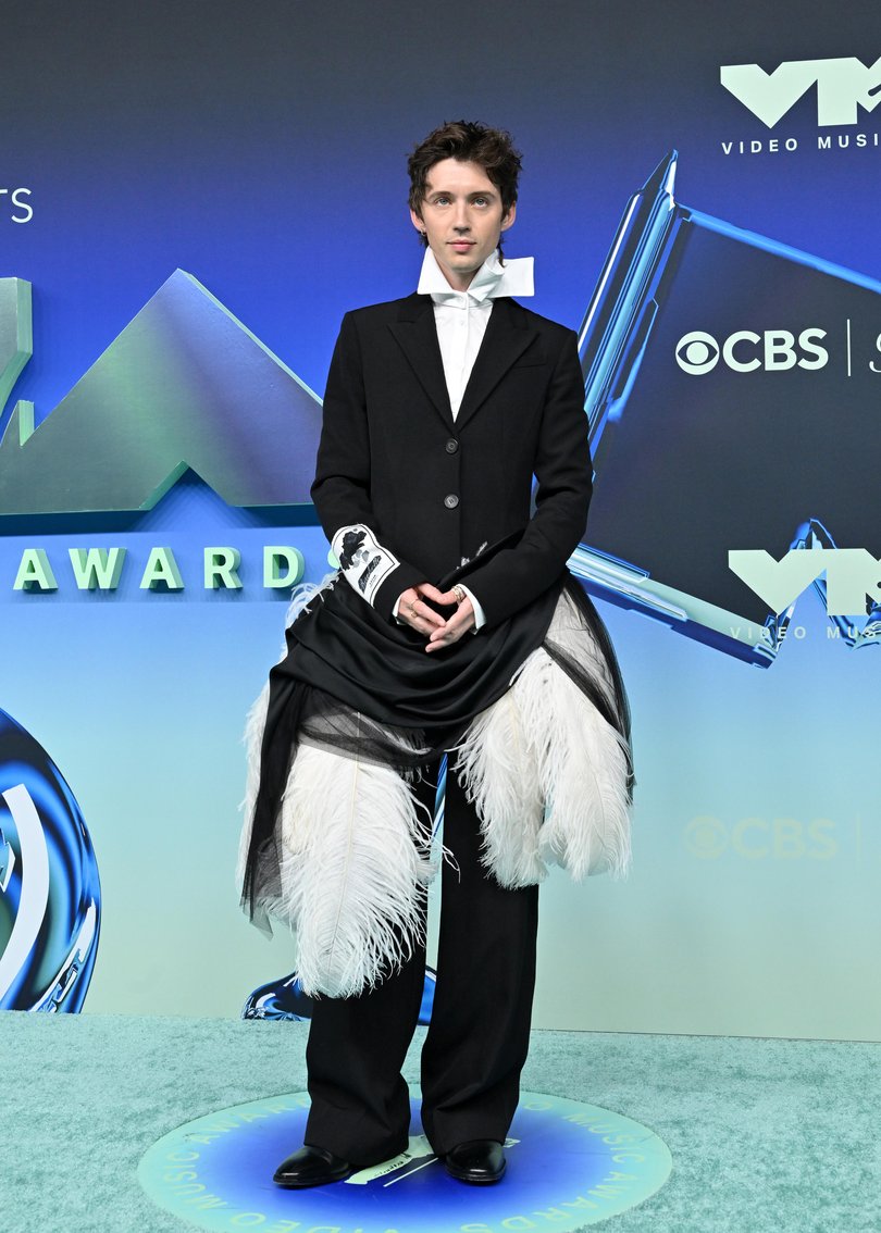 Troye Sivan.