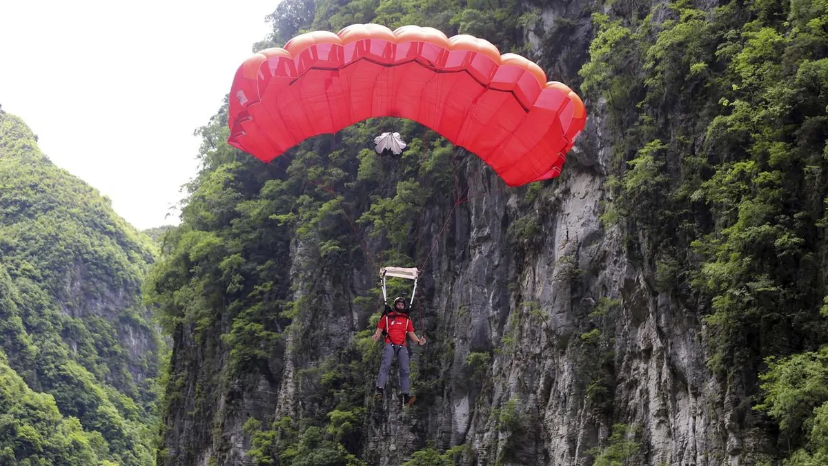 Experienced BASE jumper falls more than 200 metres to death in Millville Canyon, Utah