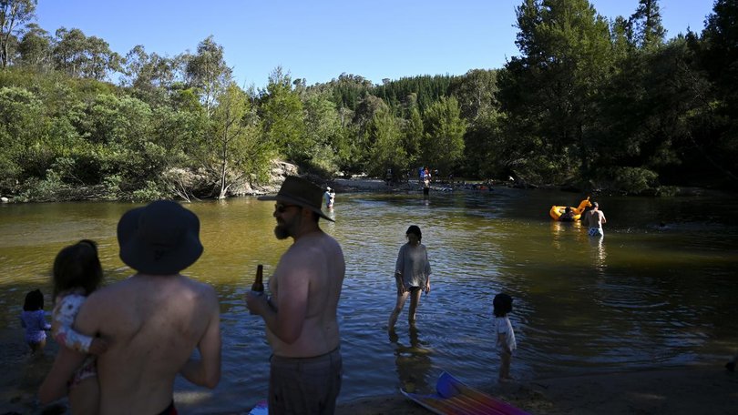 Thirty people drowned in Australia in 2025/26, the highest number in almost a decade. (Lukas Coch/AAP PHOTOS)