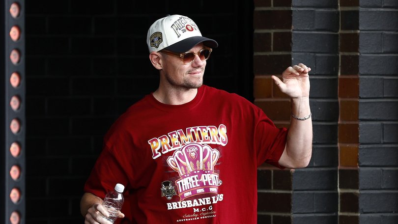 Shocking new details have emerged about the eye-watering deal Lachie Neale turned down that would have seen him return to WA where his children live.