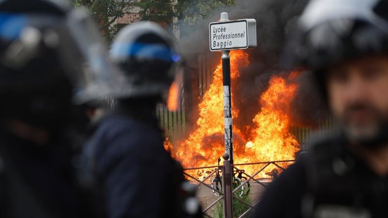 Student are protesting over a lack of resources, a shortage of teachers and dilapidated schools. (AP PHOTO)