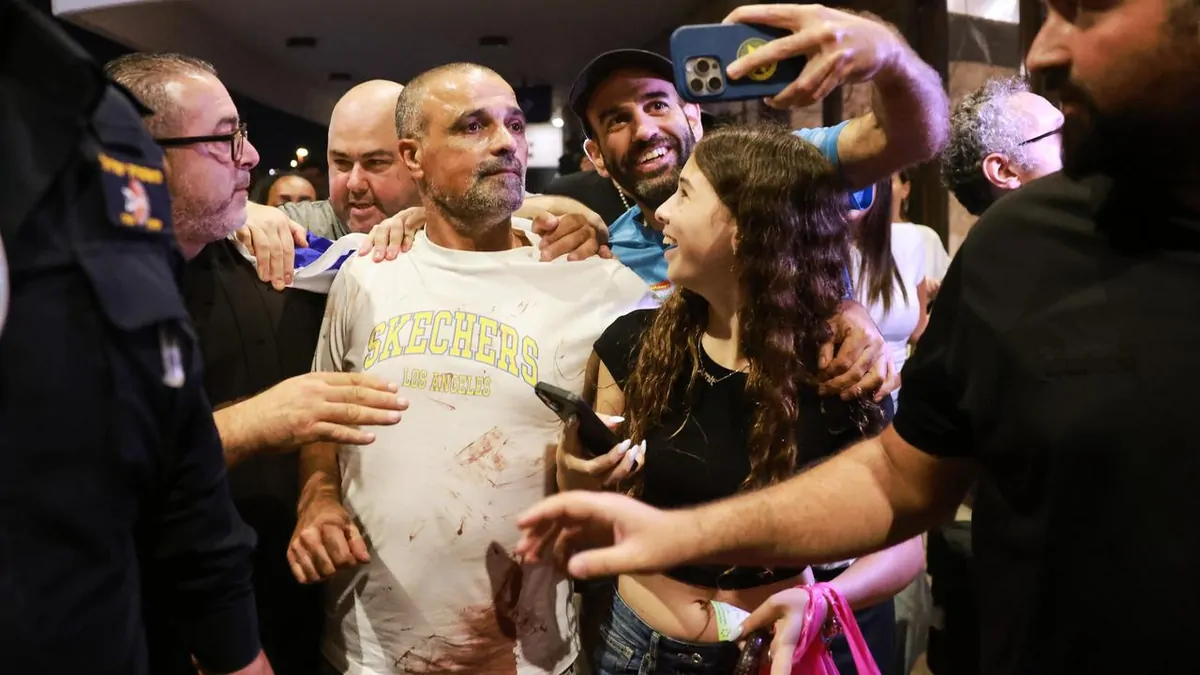 Flydubai: Passenger Yaniv Hayun says TV show key to his heroic actions during hijack attempt