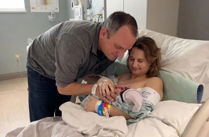 The on-off couple welcomed their daughter Aurora in December 2024.