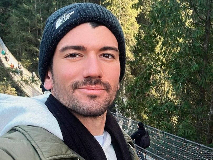 Luke Davies was a Qantas host. Picture: Instagram.