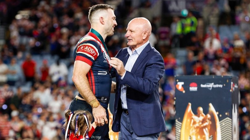 James Tedesco receives the Clive Churchill Medal from the legend Peter Sterling.
