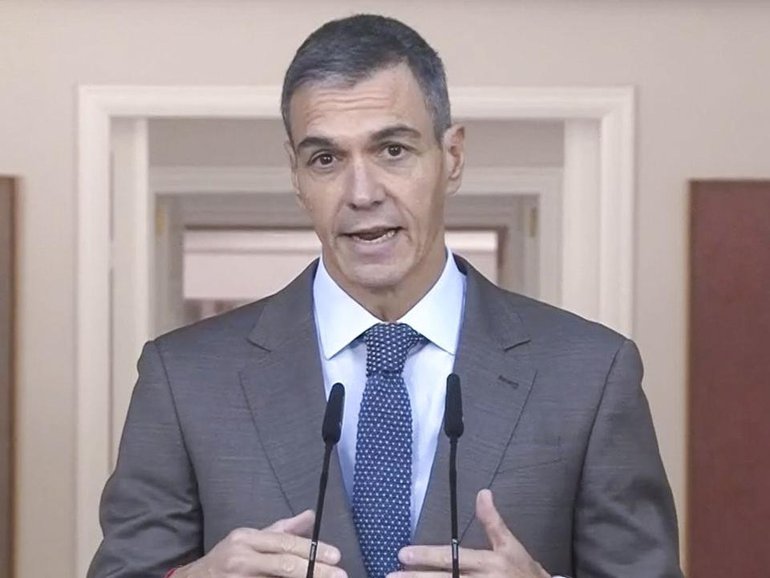 Pedro Sanchez is urging Spaniards to elect a broader progressive coalition to parliament. (EPA PHOTO)
