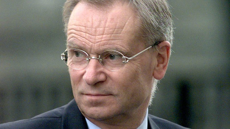 Jeffrey Archer, a bestselling British author, politician, philanthropist, athlete and one-time jailbird died Monday at his home in London.