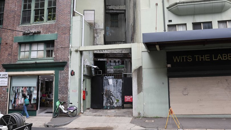 A teenager has died after falling from a multistorey building in Surry Hills.