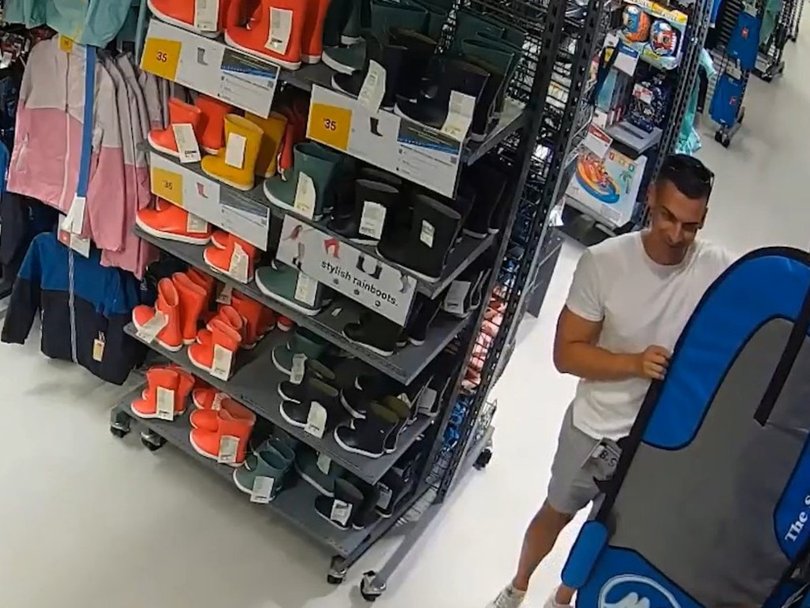 Mr Lamarre-Condon purchasing a surfboard bag days before the couple’s deaths. Picture: Supplied.