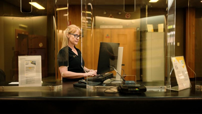More country towns could get local banking services under an industry plan to trial branch hubs. (George Chan/AAP PHOTOS)