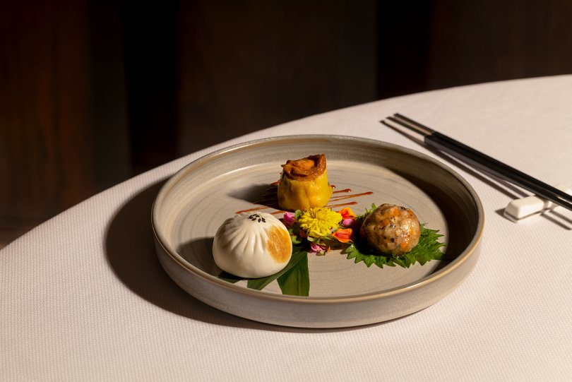 Pan-fried waygu beef bun, black pepper prawn, pork, and abalone siew is on the menu.