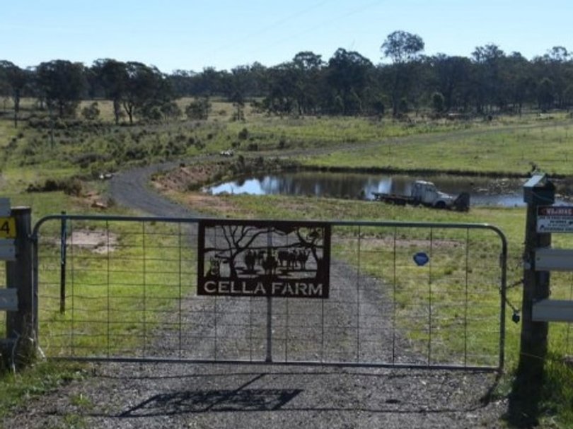 The entrance to Cella Farm. 