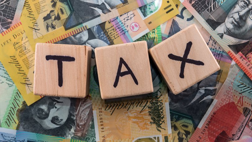 Australian workers are running out of time to submit their tax return without copping a penalty as the lodgement deadline looms.
