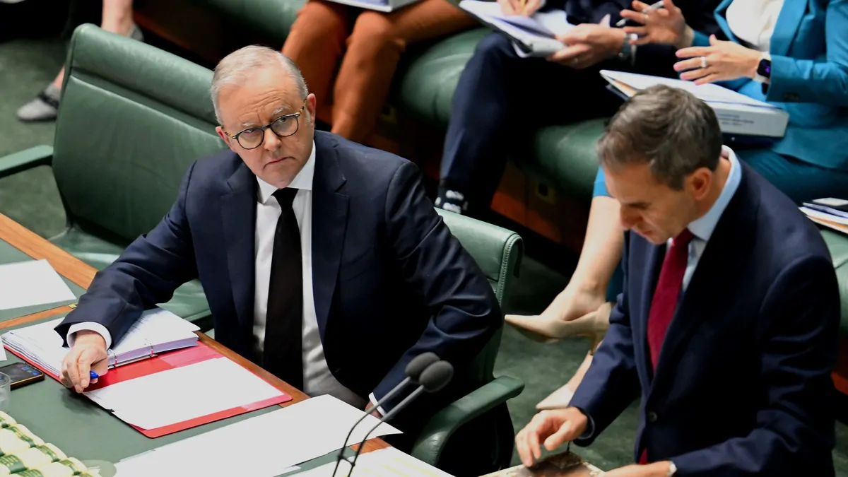 EDITORIAL: Pressure is mounting between Albo and Chalmers EDITORIAL: Pressure is mounting between Albo and Chalmers