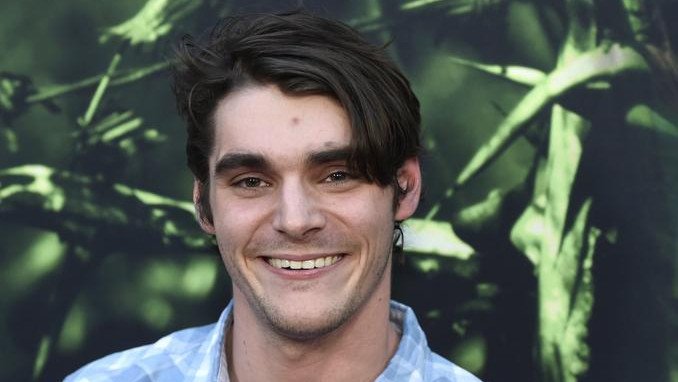 Actor RJ Mitte died at the age of 34, his representative confirmed on Tuesday.