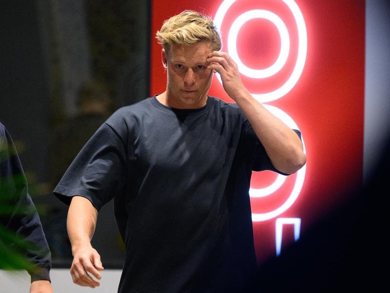 Isaac Heeney has won the Swans' best and fairest award in his absence at a ceremony in Sydney. (Dan Himbrechts/AAP PHOTOS)