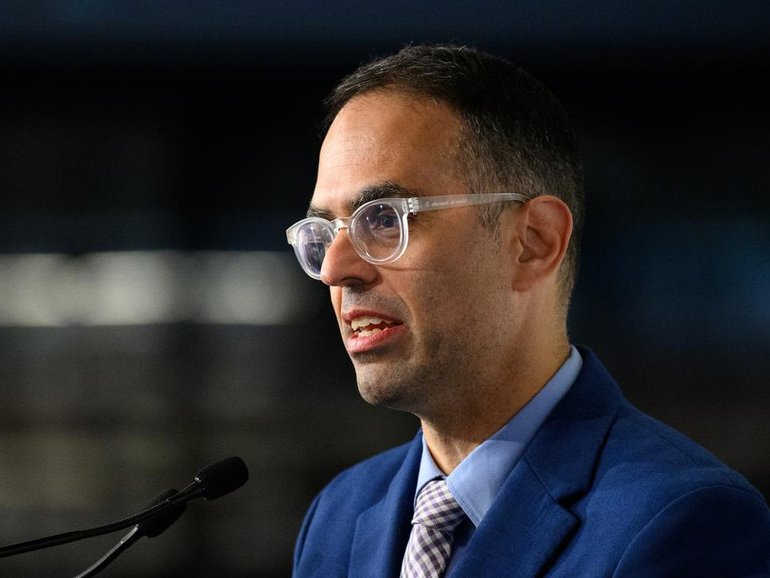 NSW Treasurer Daniel Mookhey has announced a bold plan to cut state debt. (Dan Himbrechts/AAP PHOTOS)