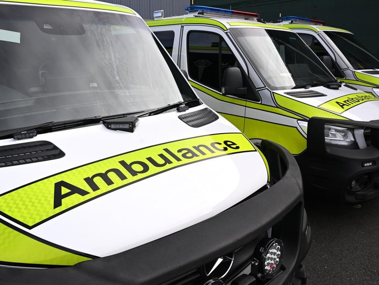 A review was launched after a man in his 50s died while waiting for an ambulance. (Darren England/AAP PHOTOS)