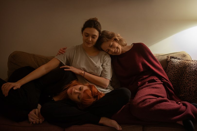 His Three Daughters is one of the best Netflix original films.