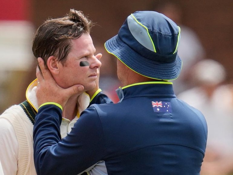 Steve Smith's neck stiffness won't stop him trying to save the day for Australia in Gqeberha. (AP PHOTO)