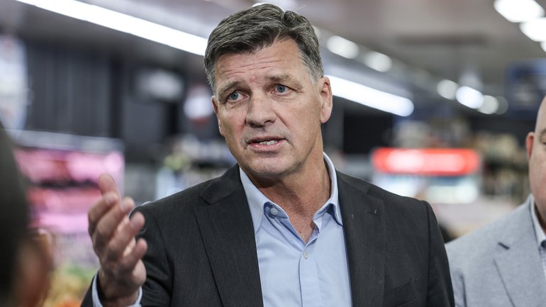 Liberal leader Angus Taylor brushed off questions about whether the Coalition has distributed similar ‘dirt sheets’.