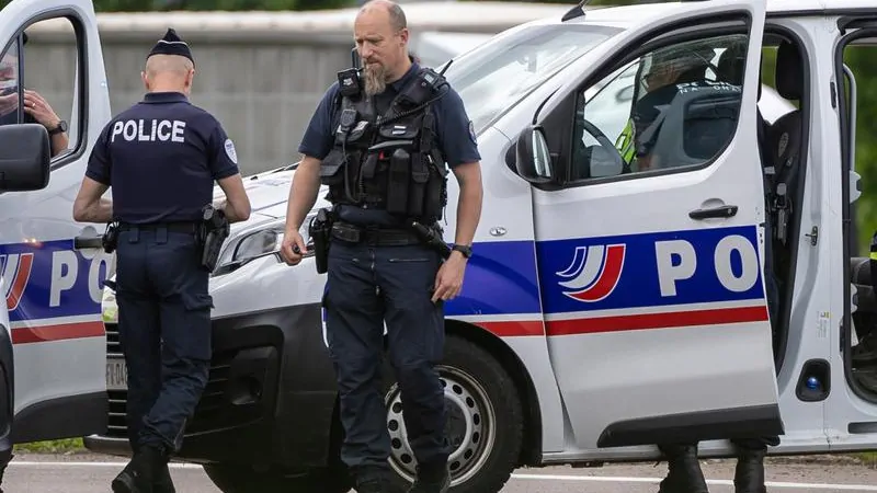 Paris terror attack: Suspect arrested after 1 killed and several wounded in a shooting in Paris suburb Paris terror attack: Suspect arrested after 1 killed and several wounded in a shooting in Paris suburb