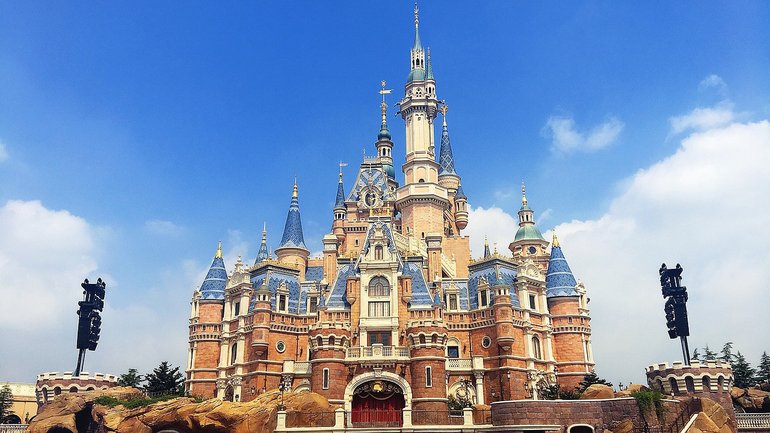 Police were called to the outskirts of the Disney Resort in California.
